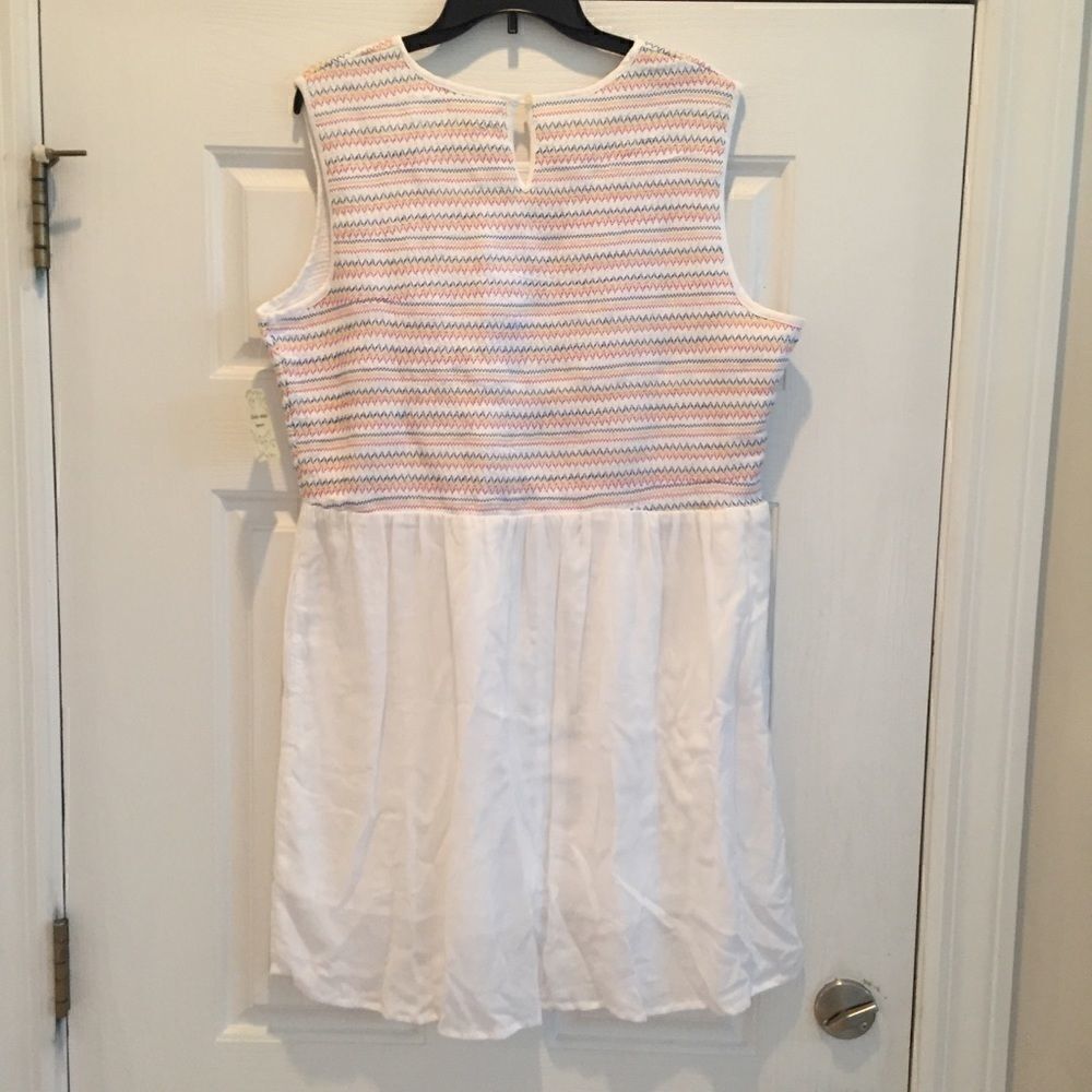 Studio West Apparel Dress - Picture 6 of 6